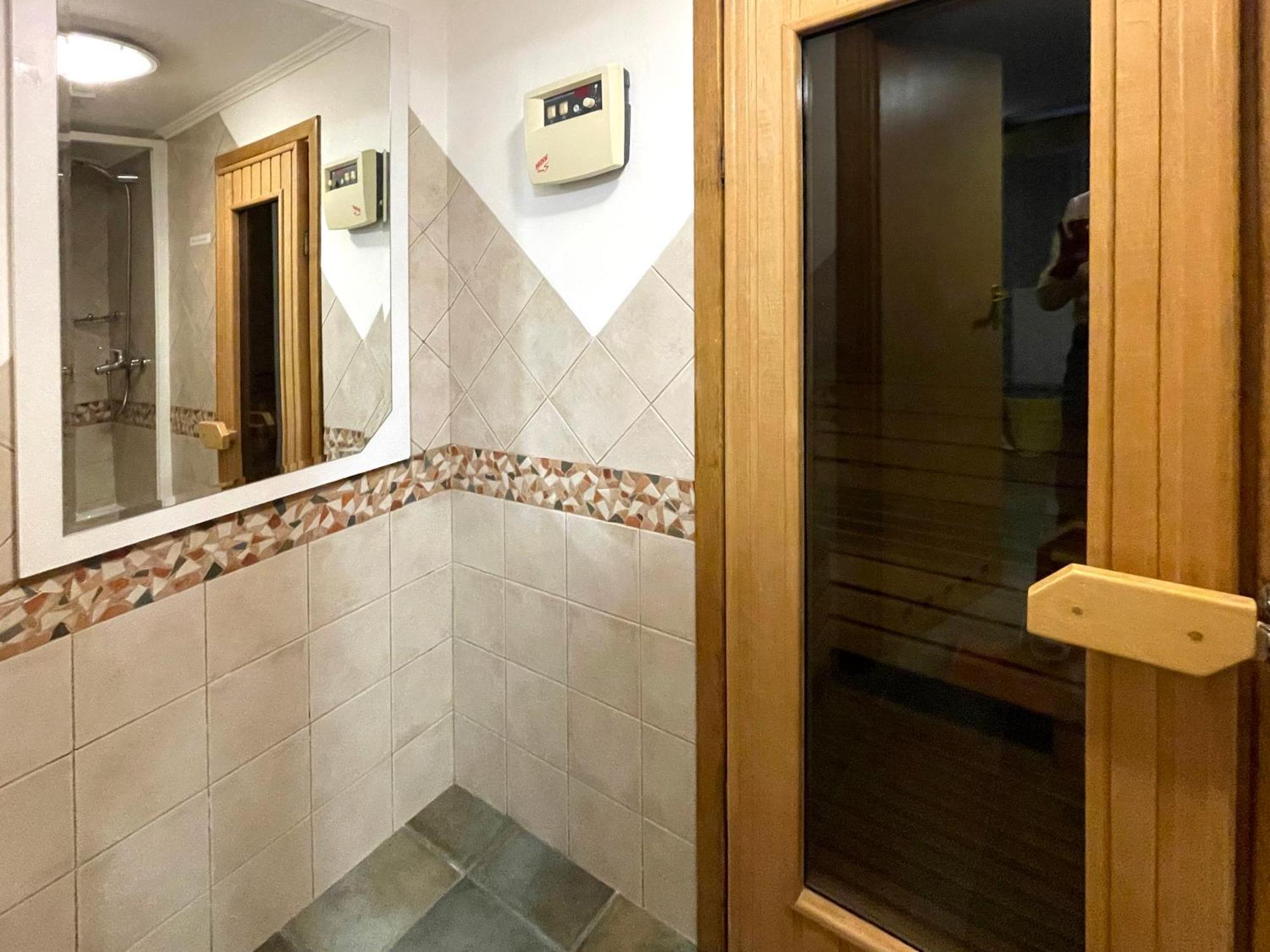 Economy Room In Hotel Eney リヴィウ 部屋 写真